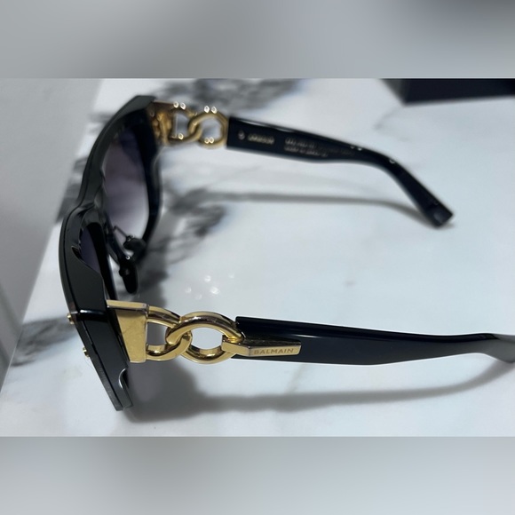 Balmain Cat eye sunglasses. - Picture 10 of 12